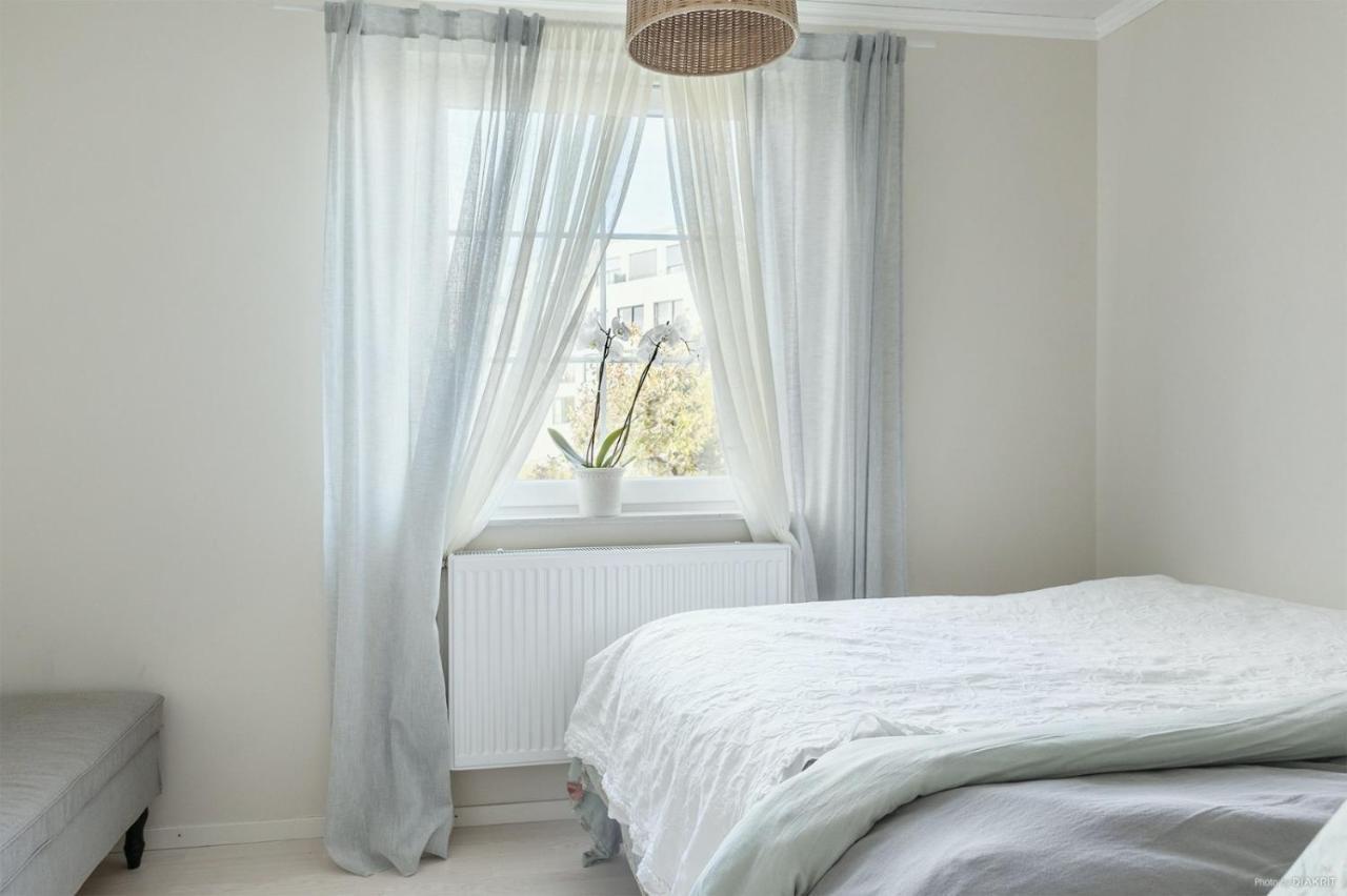 Charming Apartment In A Red House In ستوكهولم المظهر الخارجي الصورة