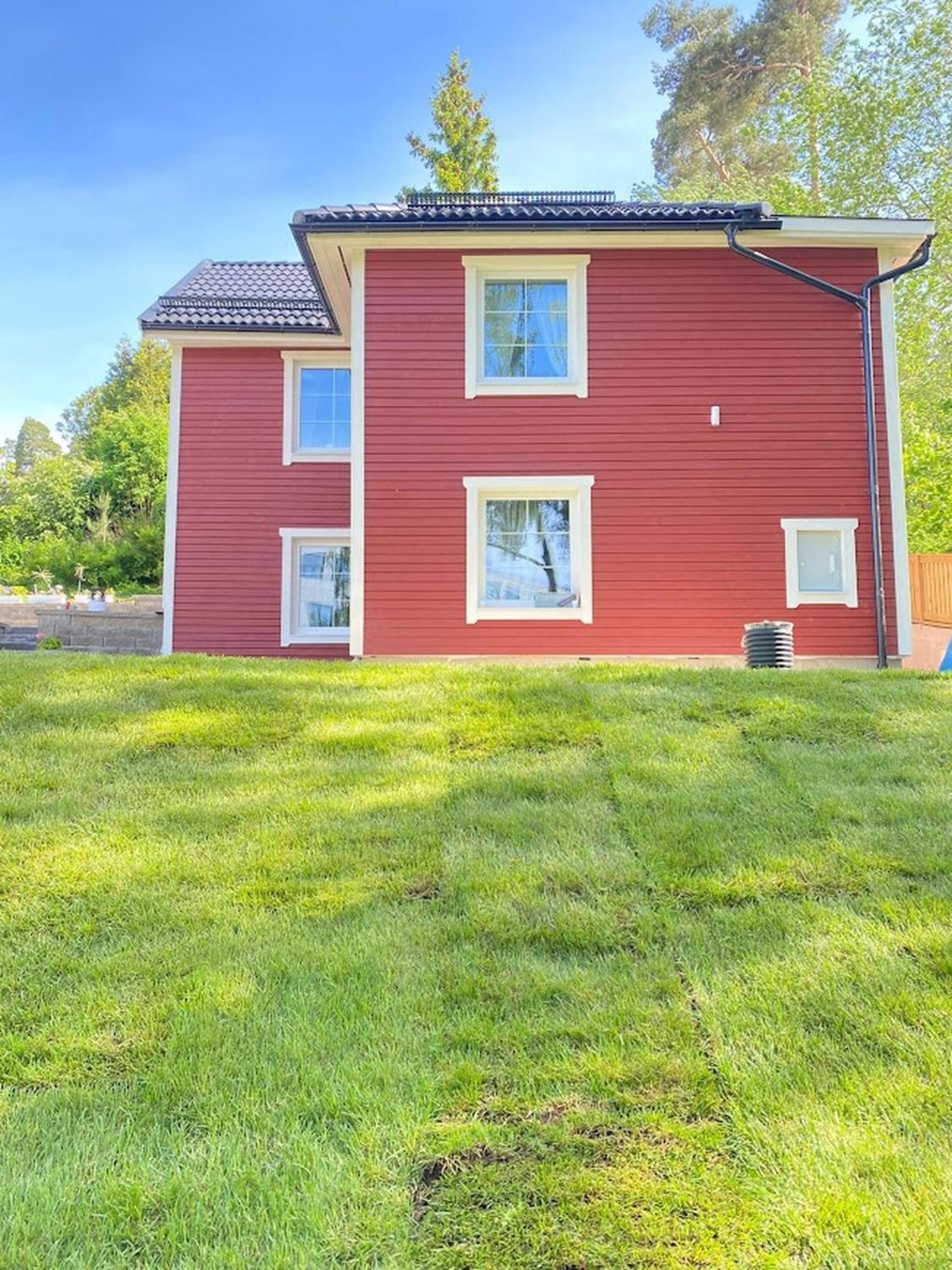 Charming Apartment In A Red House In ستوكهولم المظهر الخارجي الصورة